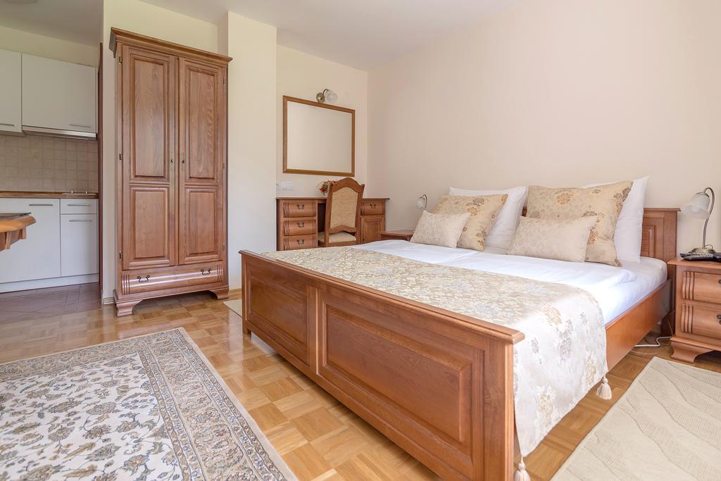 Apartments Ivana เบลด ภายนอก รูปภาพ